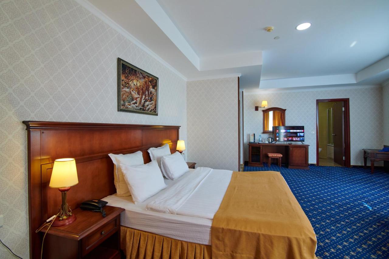 Grand Hotel Victory Aktau  Exterior foto