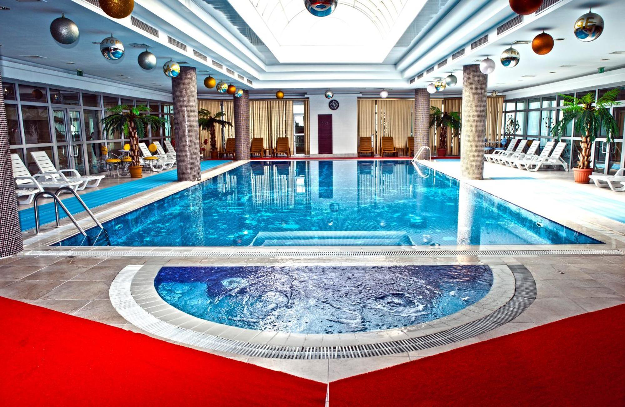 Grand Hotel Victory Aktau  Exterior foto Spa